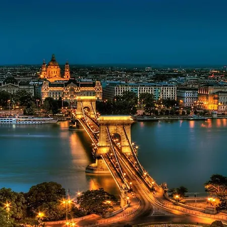 Little Americas Opera Apartmán