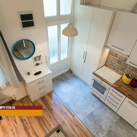 Little Americas Opera Apartment *