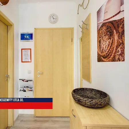 Little Americas Opera Apartmán *