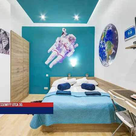 Little Americas Opera Apartment