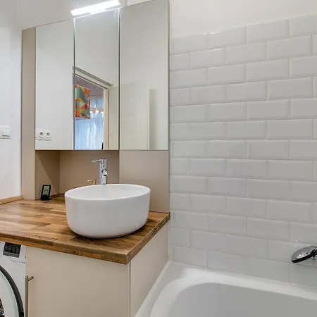 Little Americas Opera Apartament *