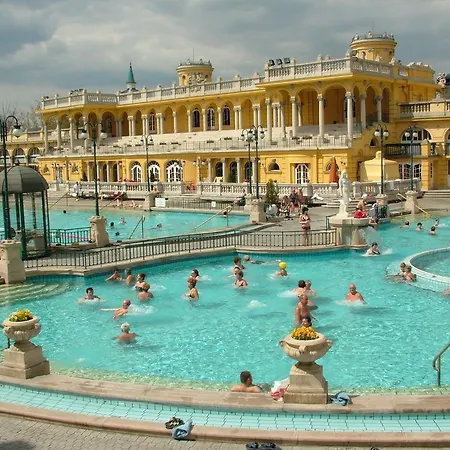 Little Americas Opera * Budapest