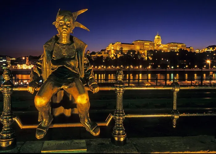 Little Americas Opera Apartament